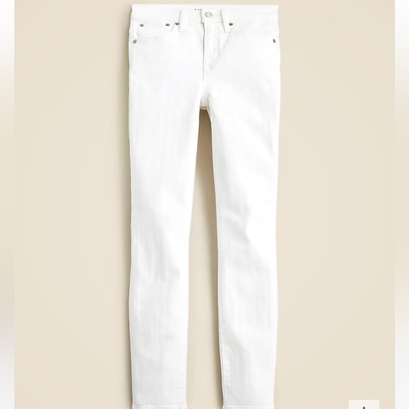 NWT! J.Crew 9" toothpick jean in white wash. Size 29
MSRP $128 - Picture 1 of 5